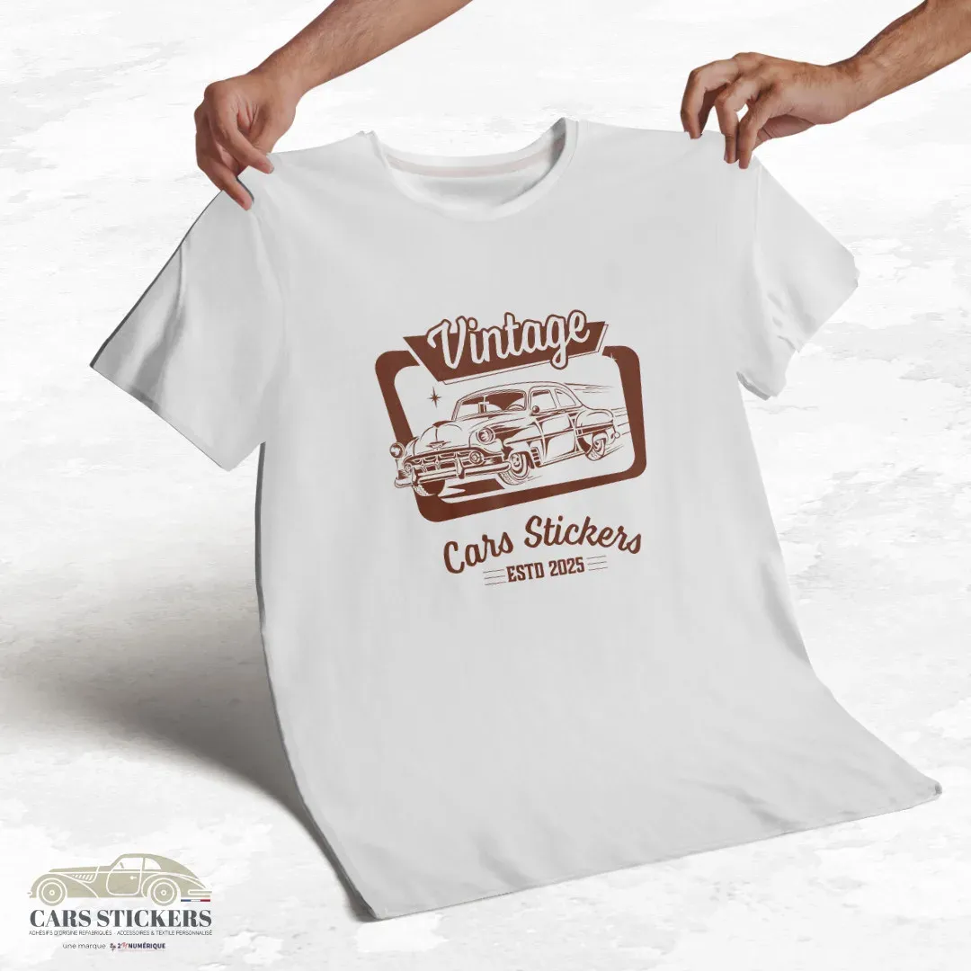T-shirt blanc à col rond - Vintage Cars Stickers Bordeaux