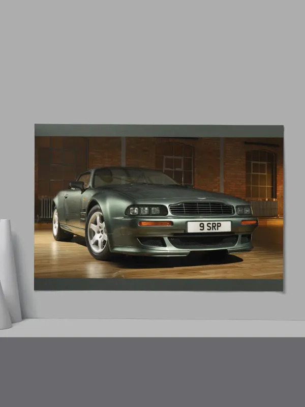 Cadre Aston Martin V8 Vantage