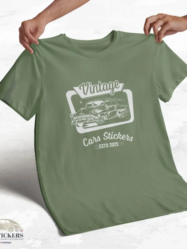 T-shirt vert kaki à col rond - Vintage Cars Stickers blanc